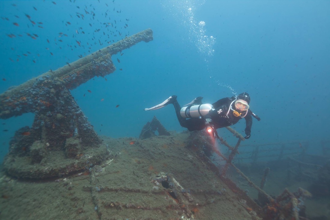 Guns & Girls | KT-12 Wrack, Sardinien